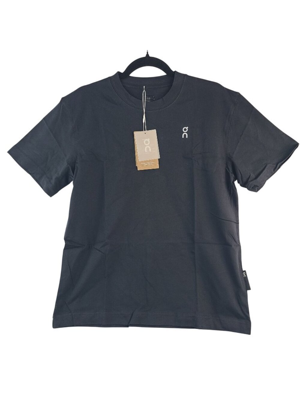NEW On Graphic-T Black Women Size Medium Regular Fit Cotton Tee